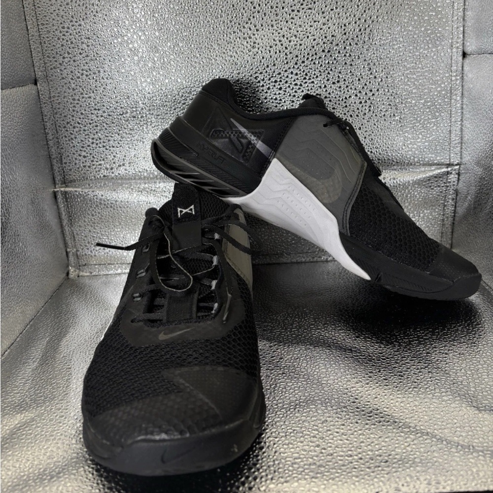 Nike Women Metcon 7 - CZ8280-010 Black/White Crossfit Shoes Sneakers - Size 11